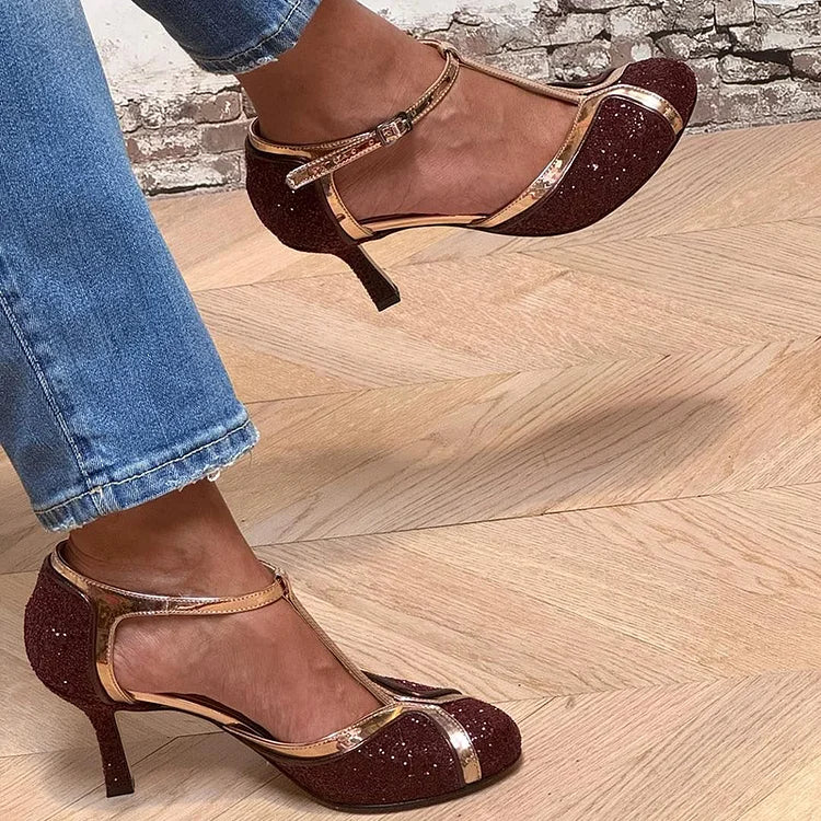 Alruna | Elegante glittersko med T-stropp og hæl