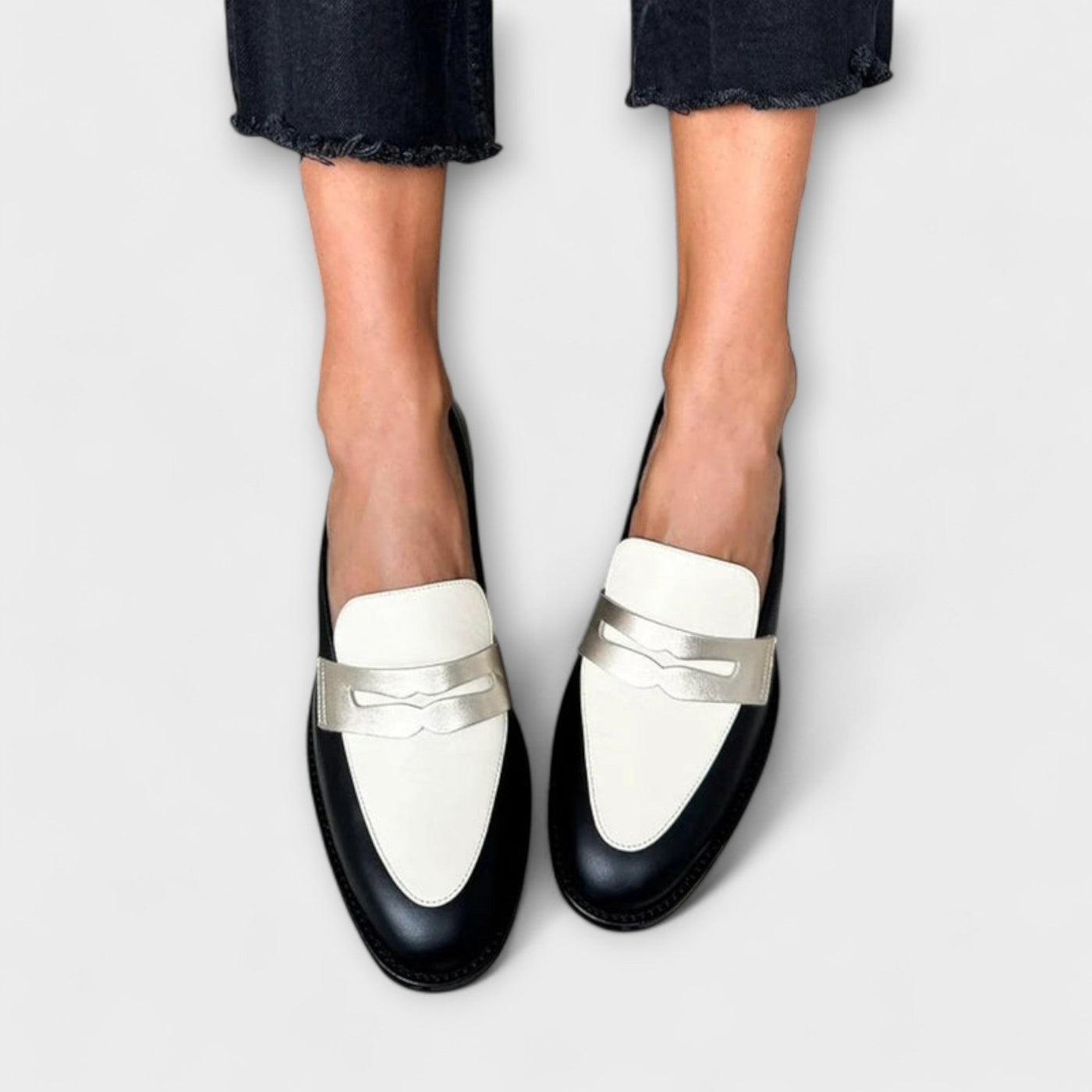 Xara | Moderne loafers med kontrastdetaljer