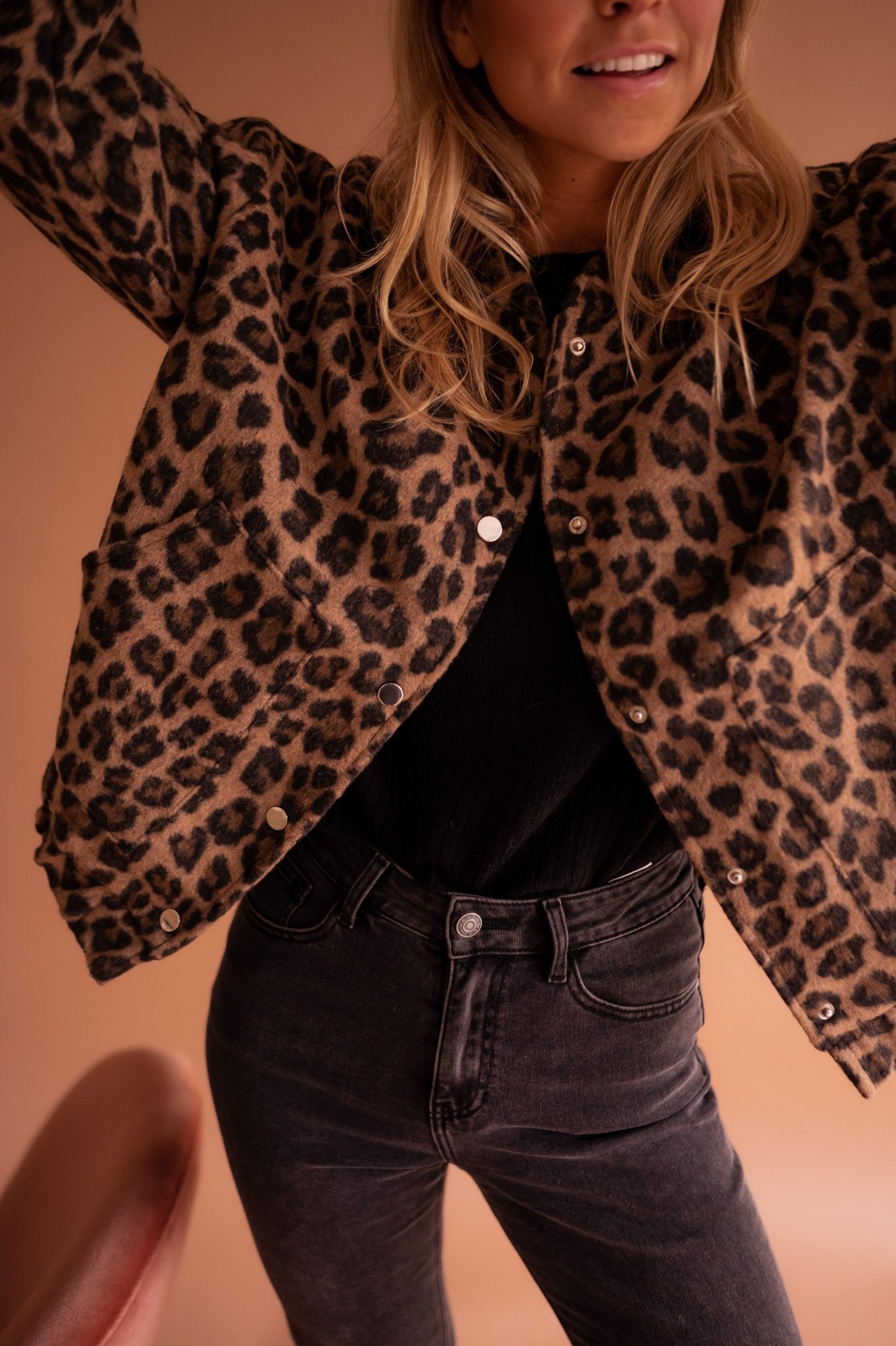 Charlene™ – Chic Leopard Print Jacket with Luxurious Appeal